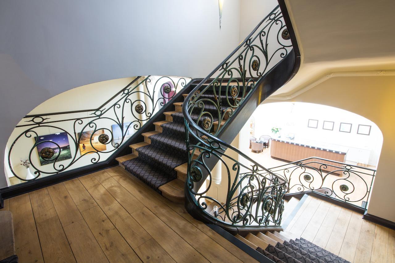 Mercure Lille Roubaix Grand Hotel Buitenkant foto